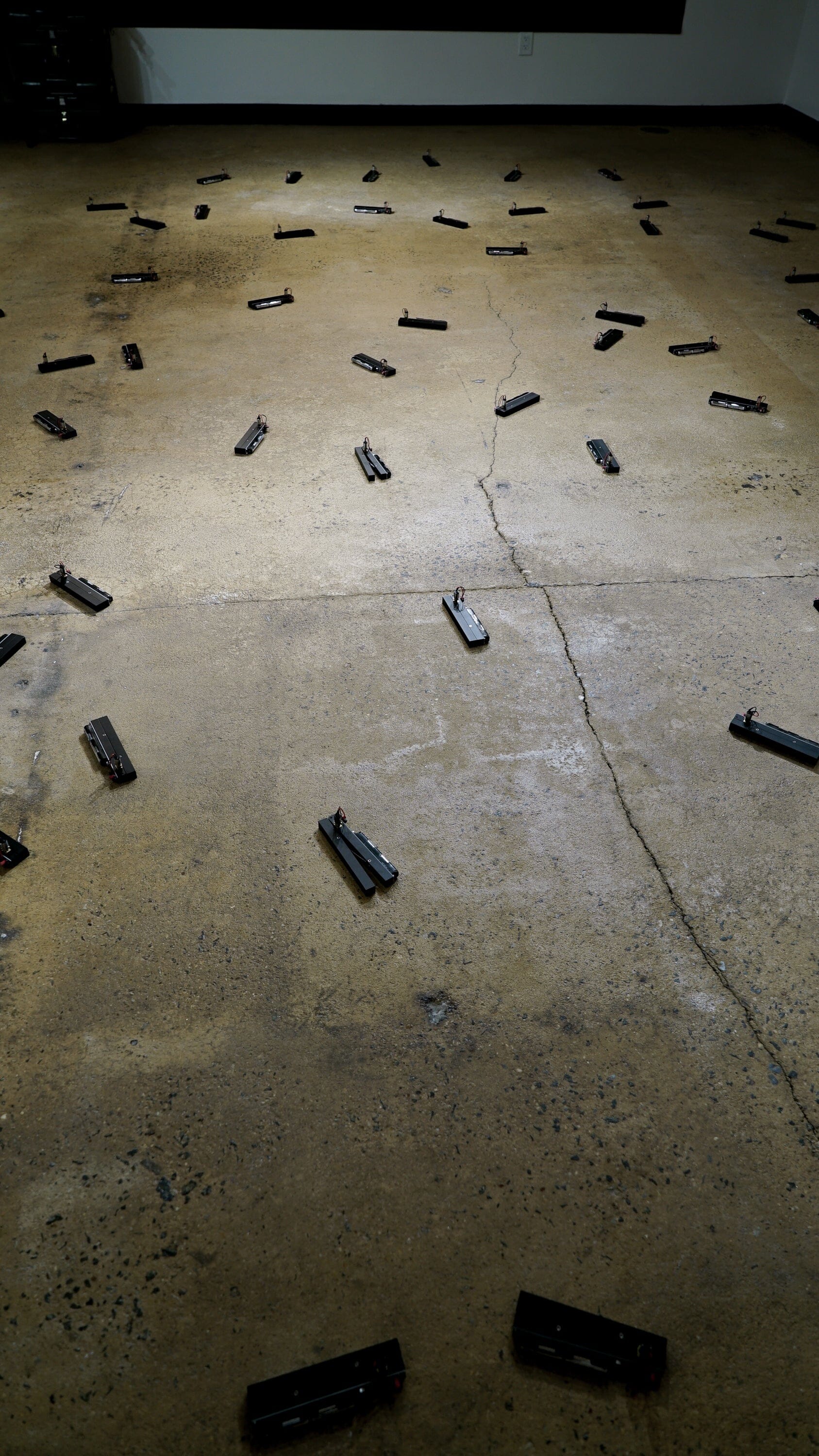 100 Clapping Machines