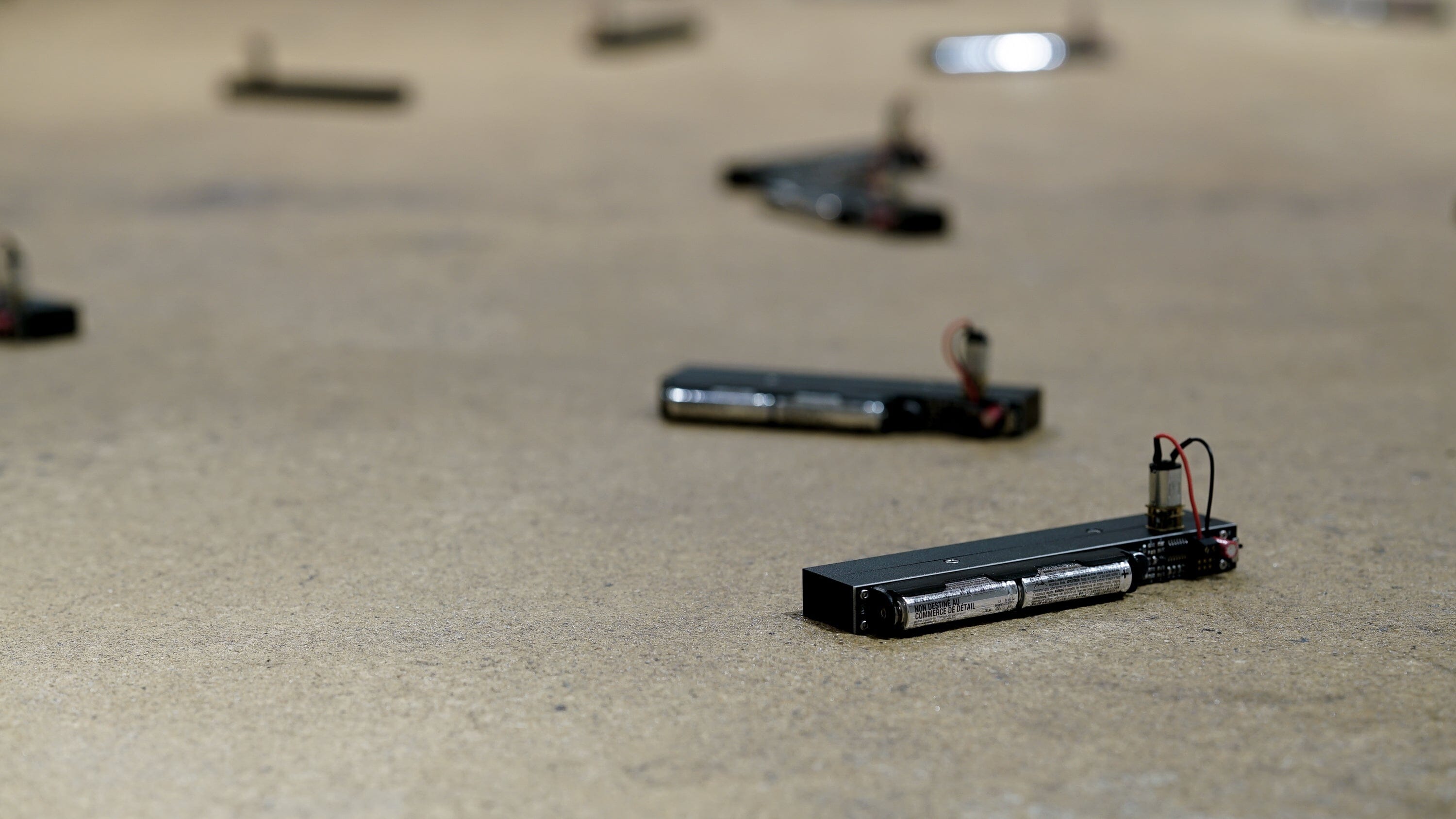 100 Clapping Machines