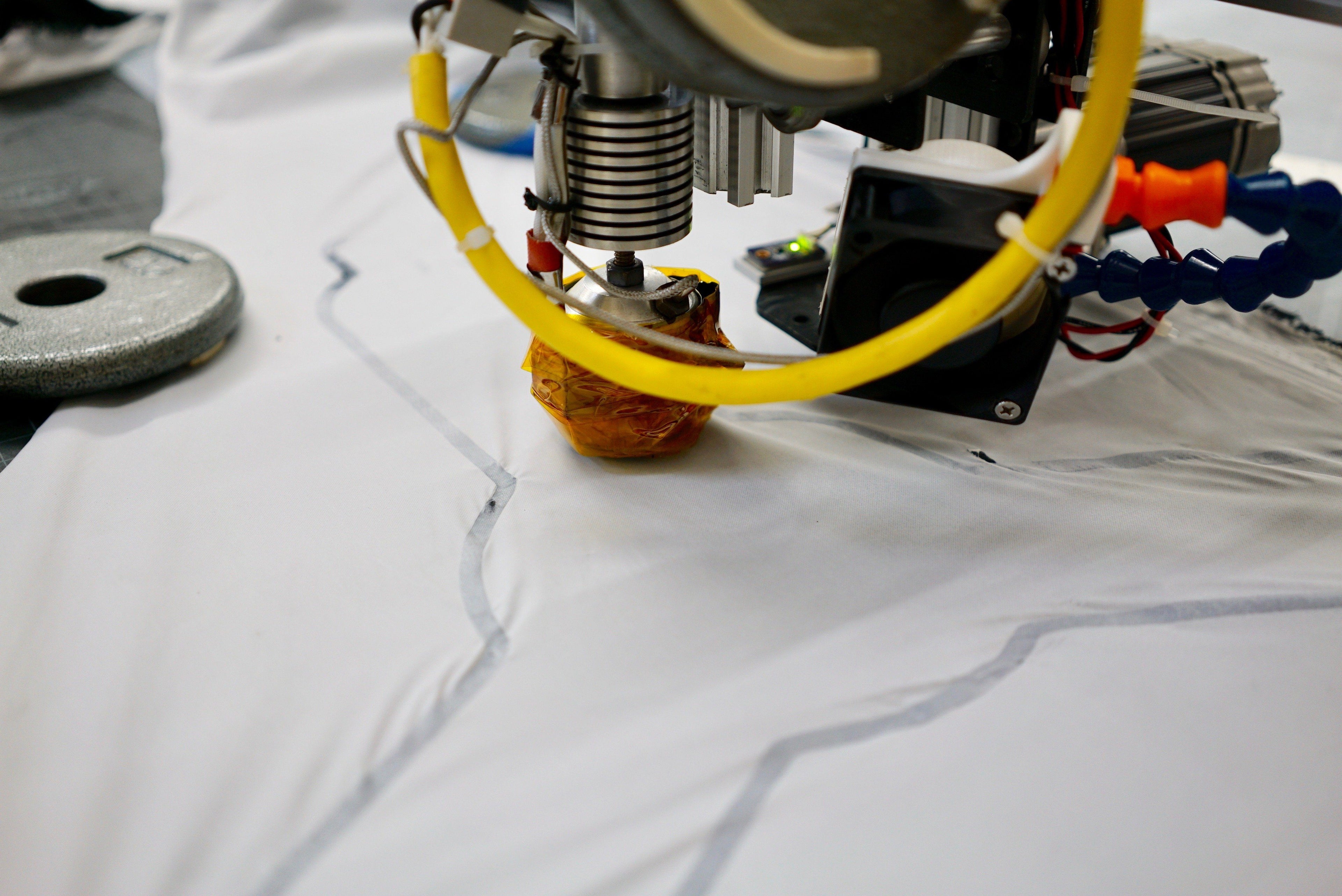 HSCM (Heat Sealing and Cutting Machine)